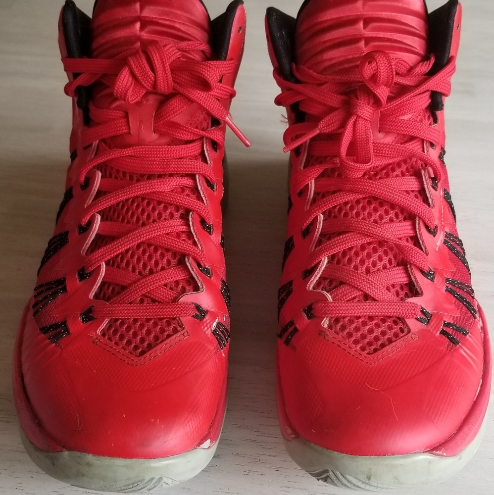 Mens Nike Hyperdunk sneakers